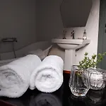 Júlia Apartamento *